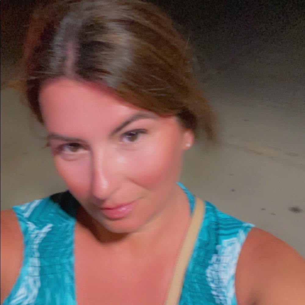 Meet your Posher, Traci